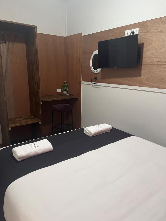 Gin Gin Budget Accommodation Exterior photo